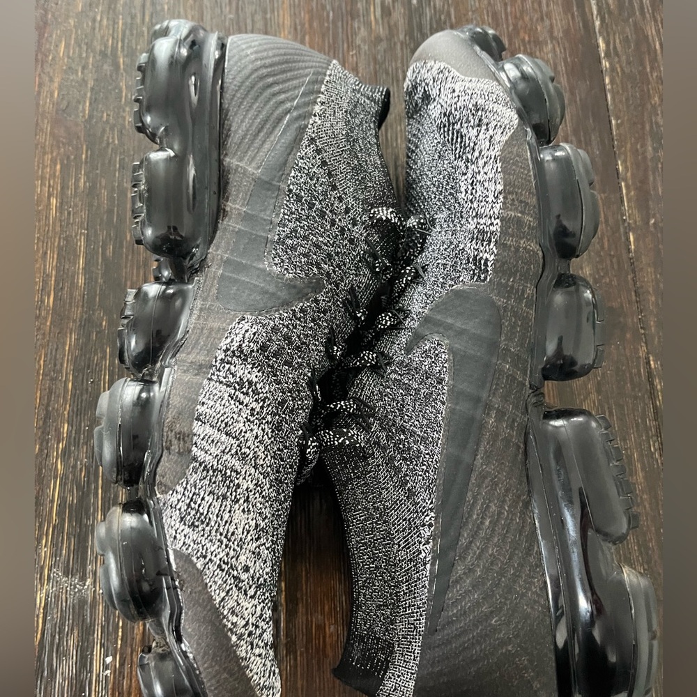 Nike air vapormax Flyknit - og Oreos 
849558-041
Men’s 13